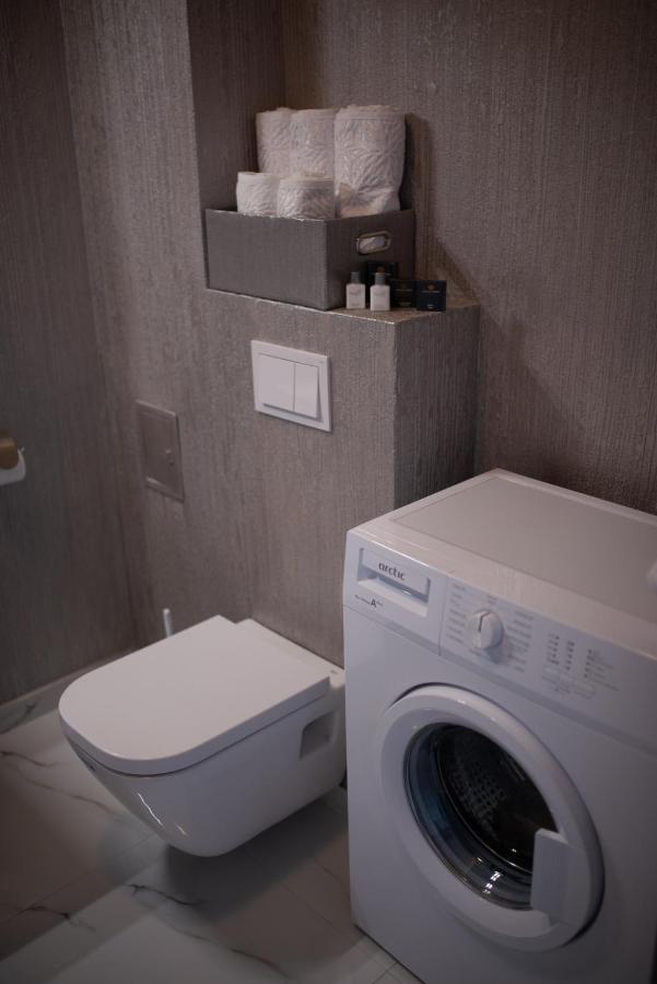 Apartament Denissia Oradea Eksteriør billede