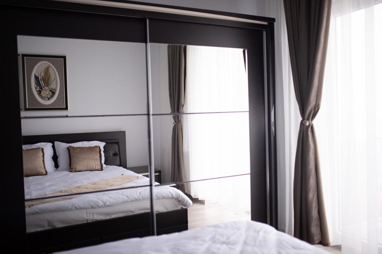 Apartament Denissia Oradea Eksteriør billede